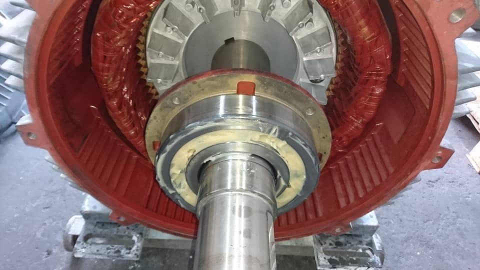 Inside a 220 HP motor